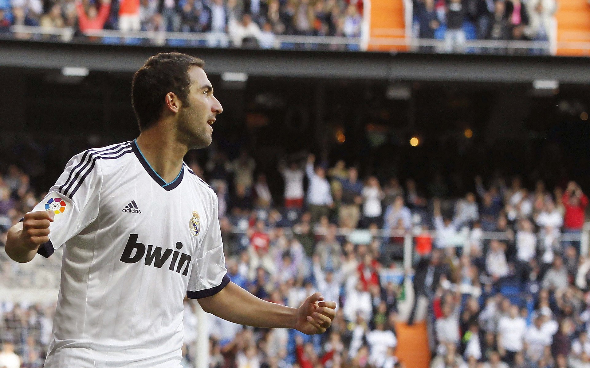 欧冠小组赛：多特1比0小胜波尔图 默尼耶压哨门线解围拯救三分